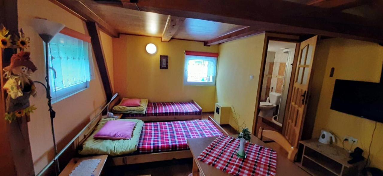 Orzechowy Dworek Nowy Dwór Gdański Exterior foto